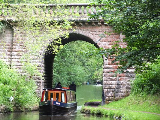 Llangollen Canal UK World Travellers Riccarton