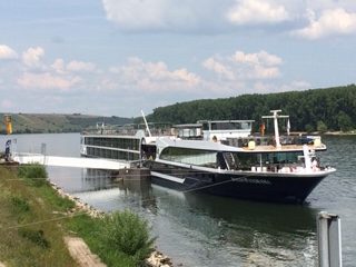 Avalon waterways ship World Travellers Riccarton