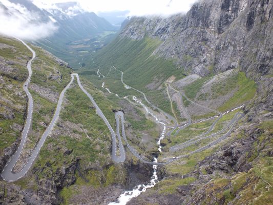 Norway's roads are easy to drive on.